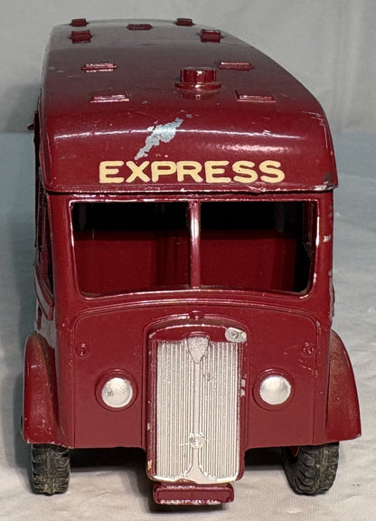 Dinky Toys Express Horse Van