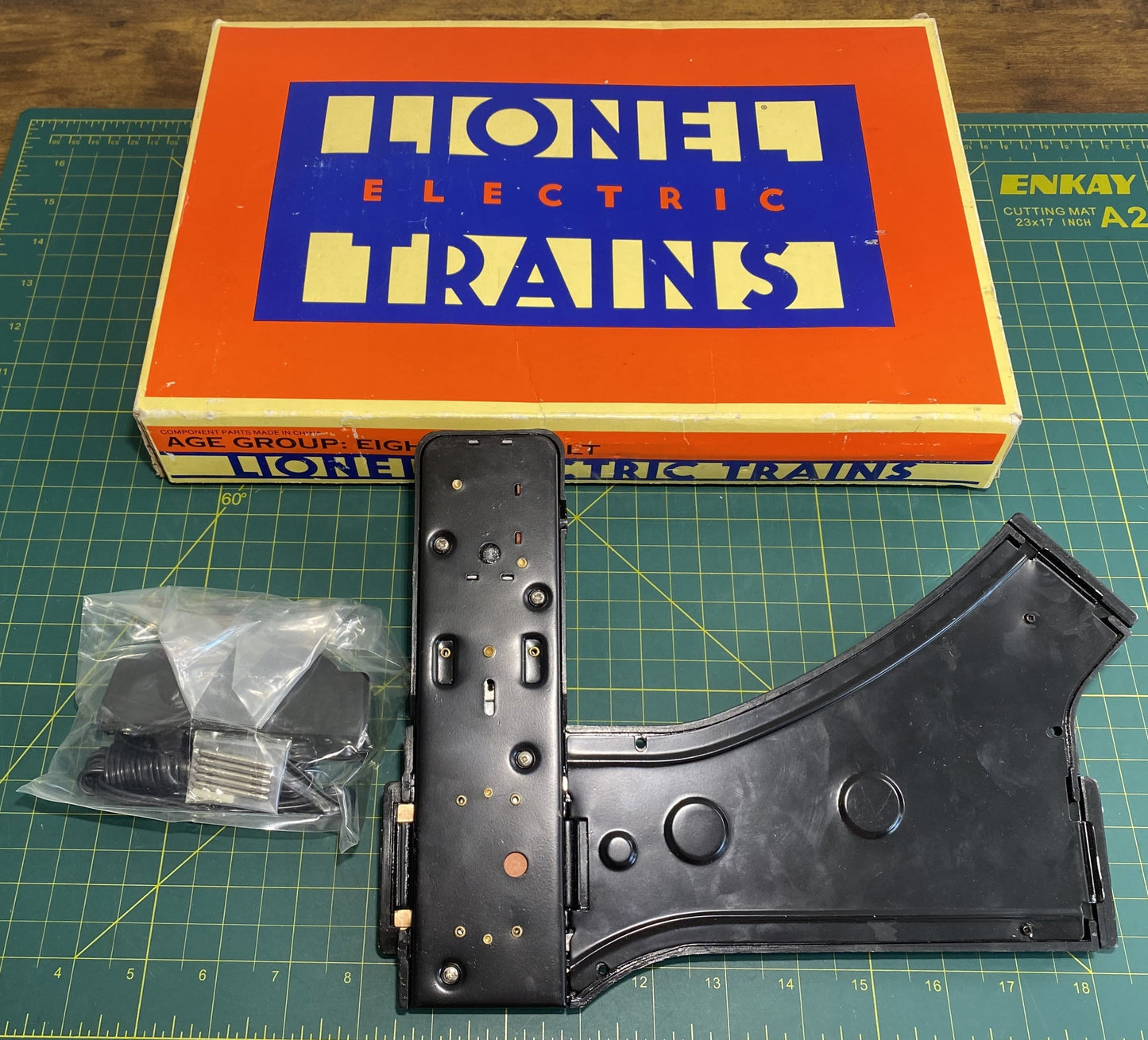 Lionel 6-5132 O Gauge Remote Control Switch Right