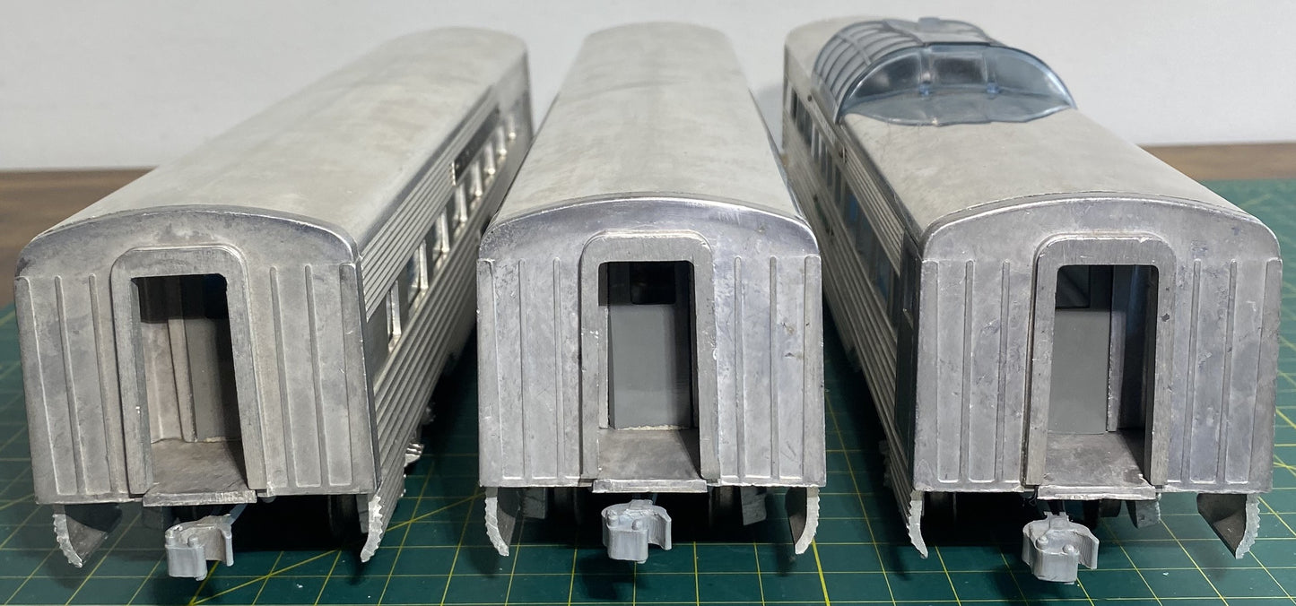 American Model Trains Passenger Cars 3160, 4170 & Buena Vista