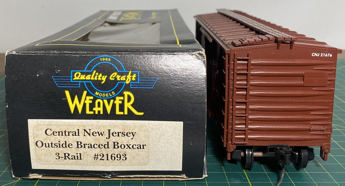 Weaver 21693 Central New Jersey Outside Braced Boxcar 3-Rail