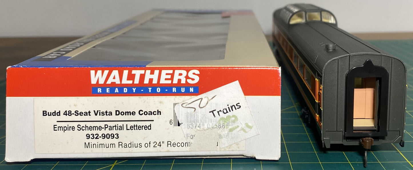 Walthers 932-9093 Budd 46-Seat Vista Dome Coach Empire Scheme