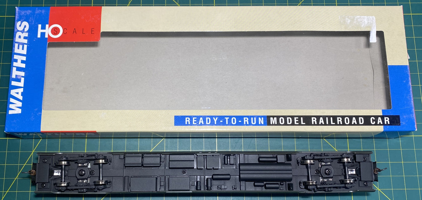 Walthers 932-9065 AC&F “Ranch” Lounge Car Empire Scheme