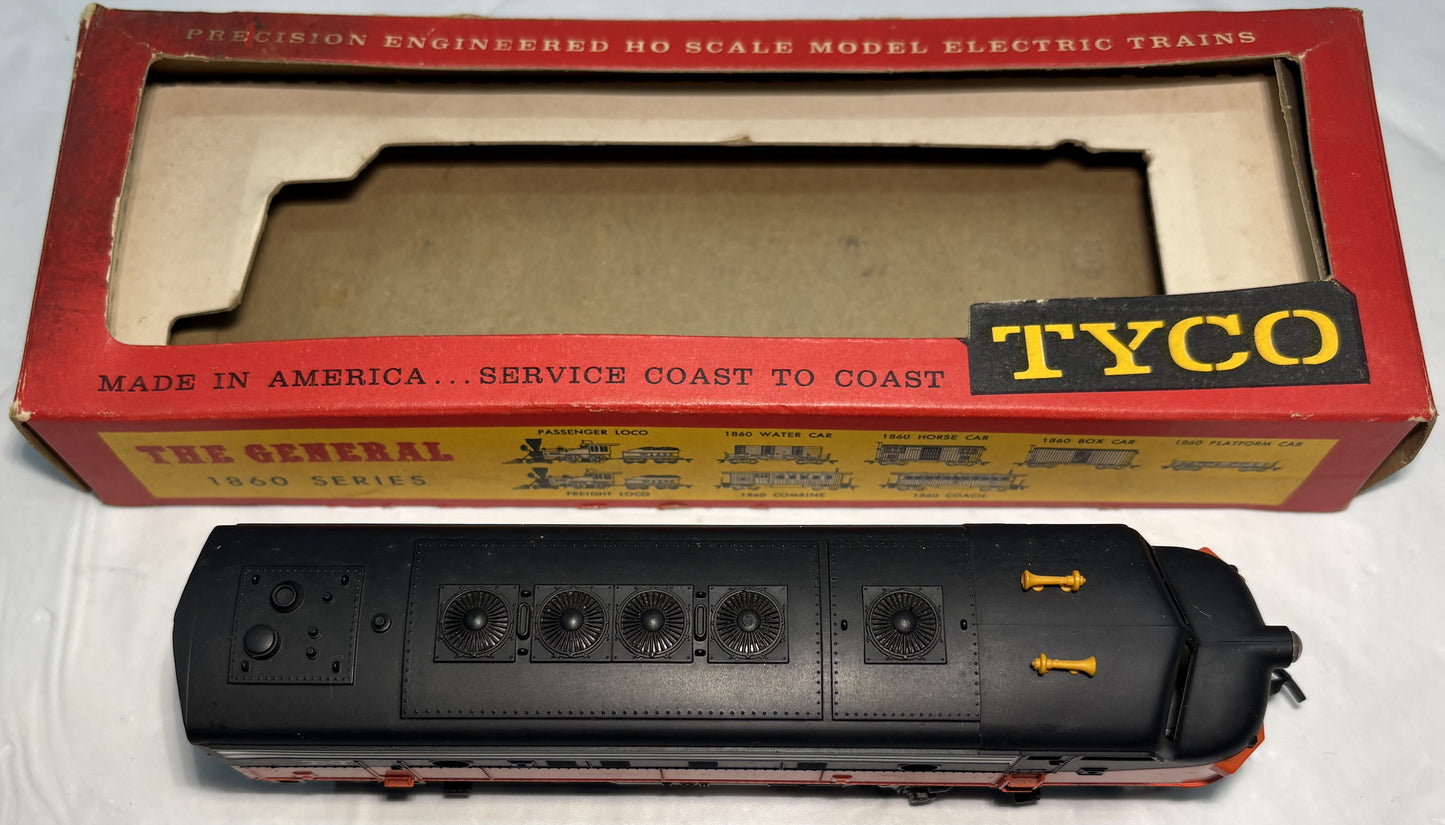 Tyco T225G New Haven F9 Non-Powered Diesel Locomotive EX