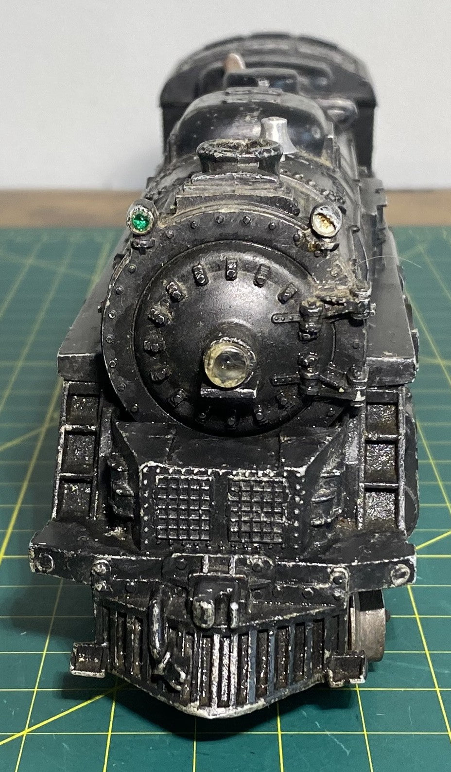 Lionel Post War 2037 Steam Locomotive