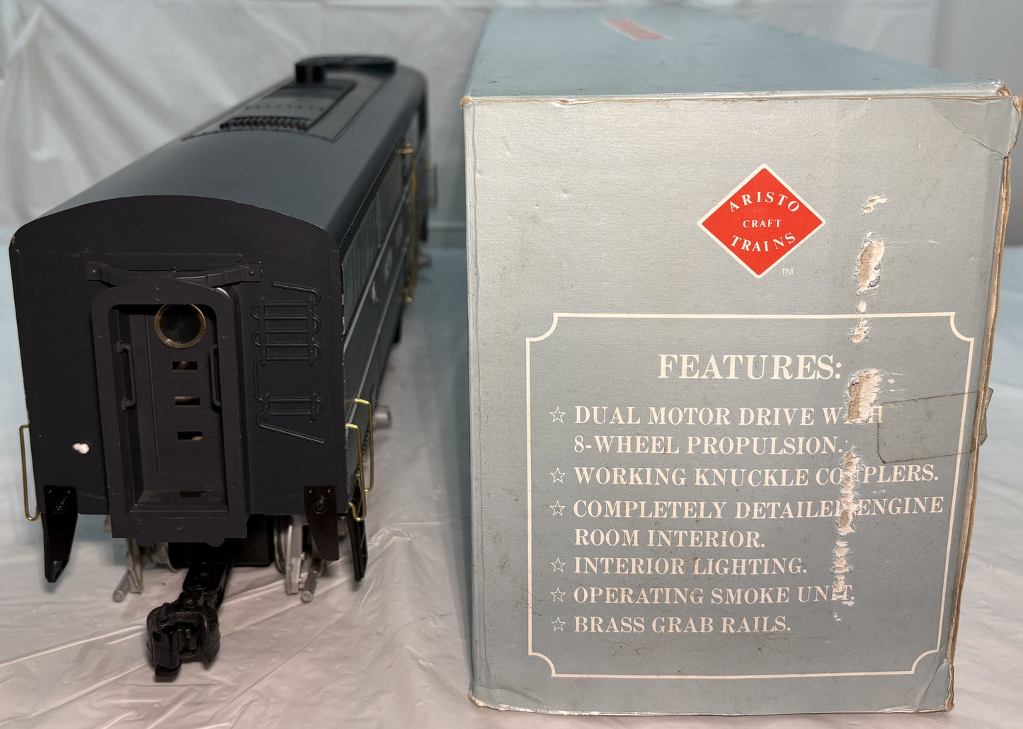 Aristo Craft Trains REA-22051 New York Central FB-1 ALCO Diesel Locomotive