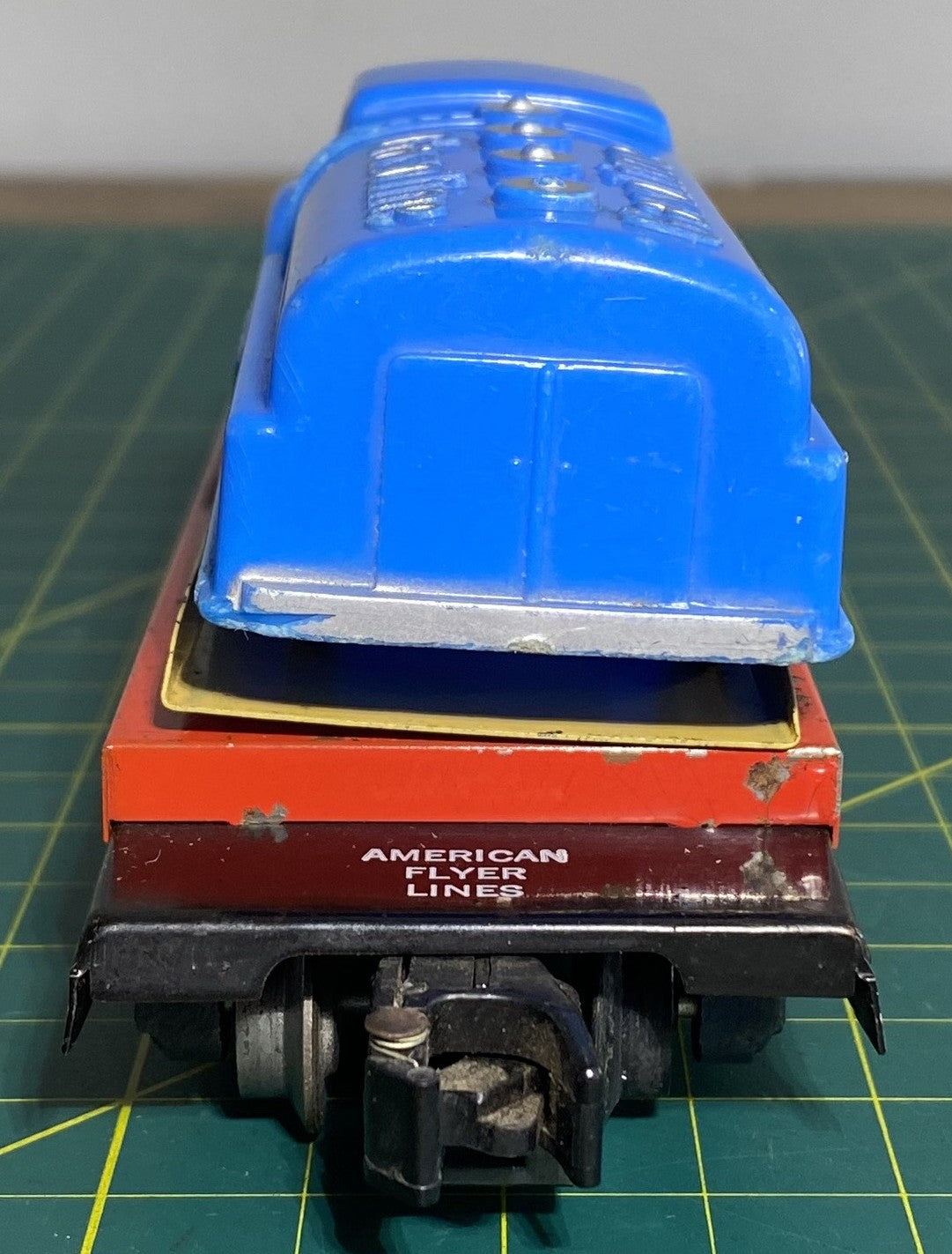 American Flyer Flat Car w/ Blue Tanker 915