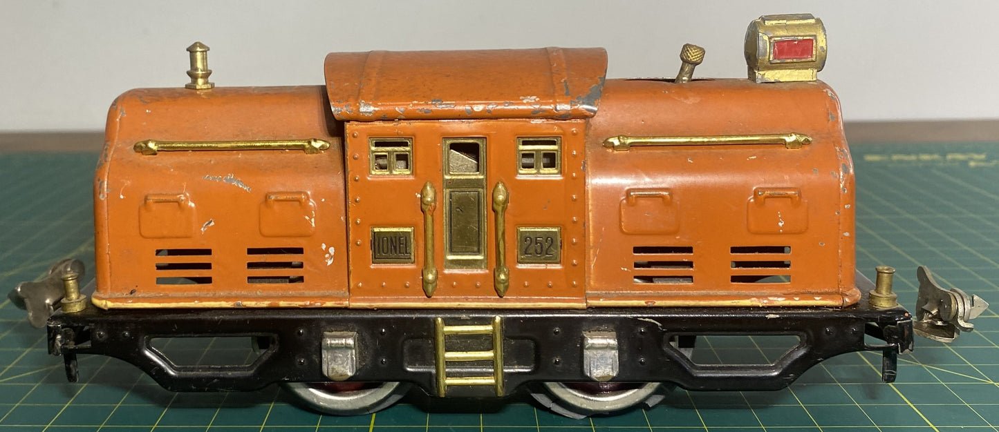 Lionel Pre War 252 Terracotta Electric Locomotive