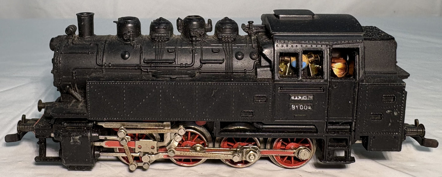 Marklin 3031 DB 0-8-0 Steam Tank Locomotive #81004