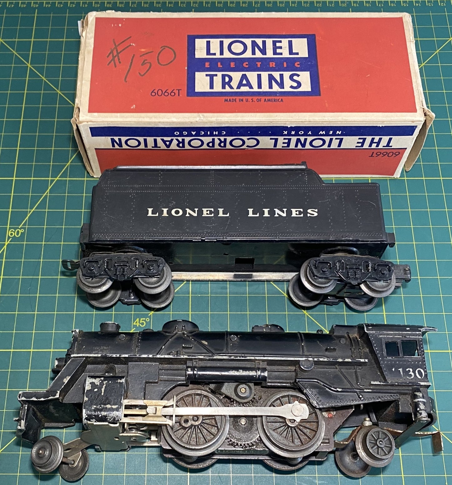 Lionel Post War Steam Locomotive 1130 and 6066T Tender