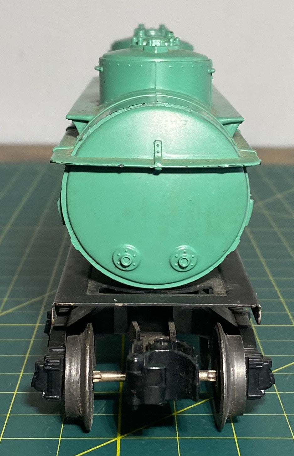 Lionel 6045 Post War Tank Car