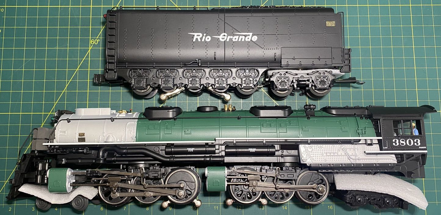 Lionel 6-82697 Rio Grande LEGACY LionMaster Challenger 4-6-6-4 Steam Locomotive #3989