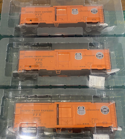 Lionel 6-29989 Pacific Fruit Express Steel-Sided Reefer 3-Pack