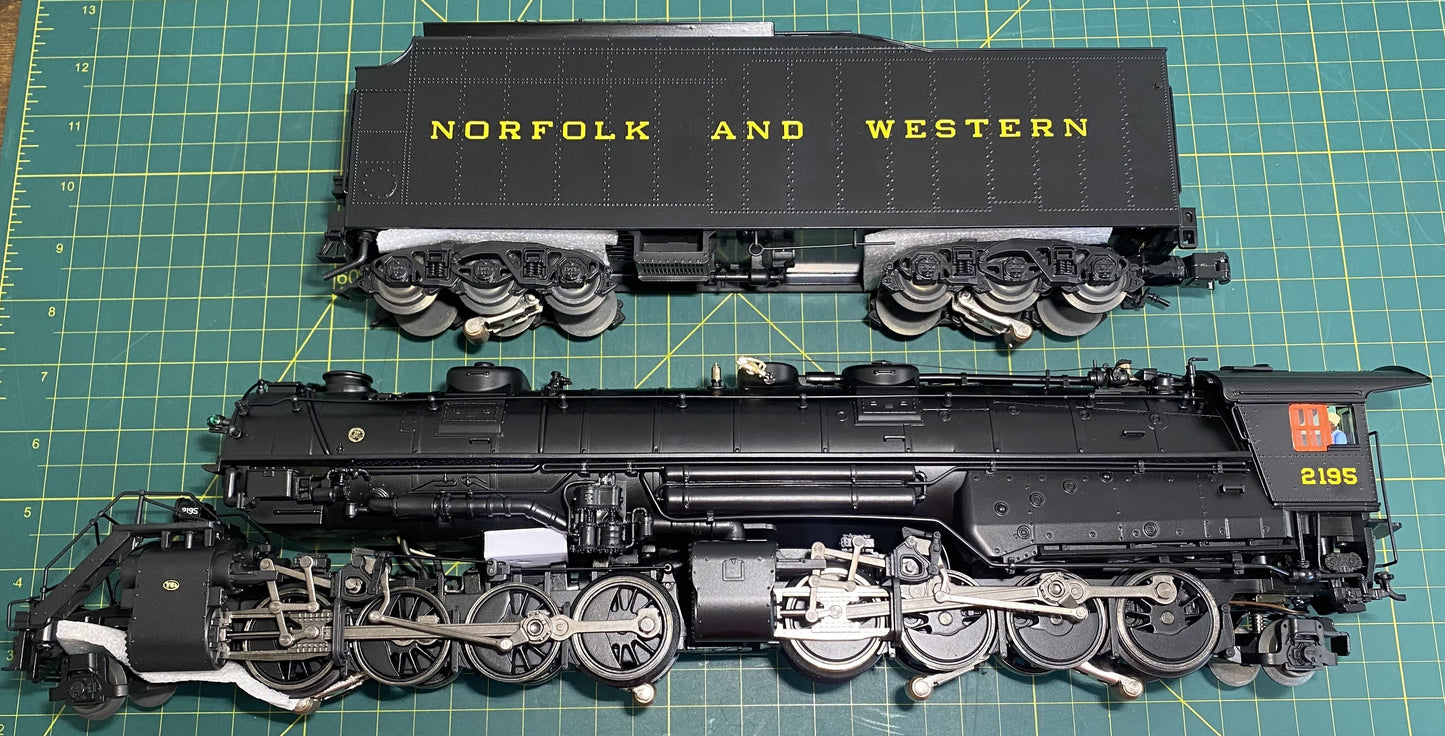 Lionel 6-82342 Norfolk & Western LEGACY 2-8-8-2 Y6b Steam Locomotive #2195