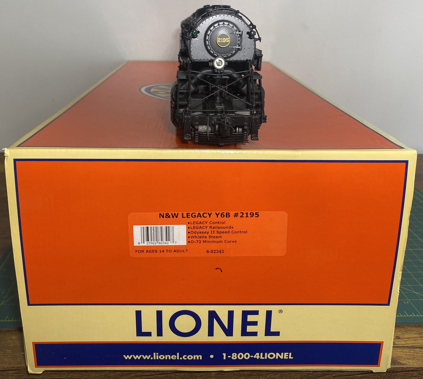 Lionel 6-82342 Norfolk & Western LEGACY 2-8-8-2 Y6b Steam Locomotive #2195