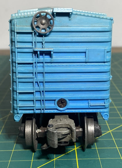 Lionel Post War 6464-475 Boston and Maine Box Car Solid Doors