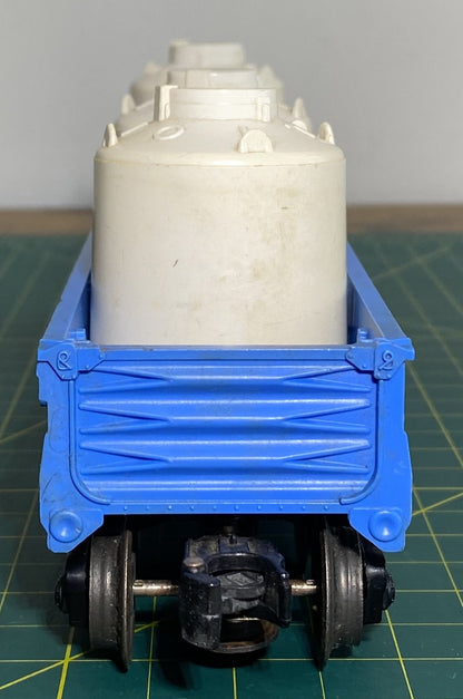 Lionel Post War 6162 Gondola w/Milk Cans