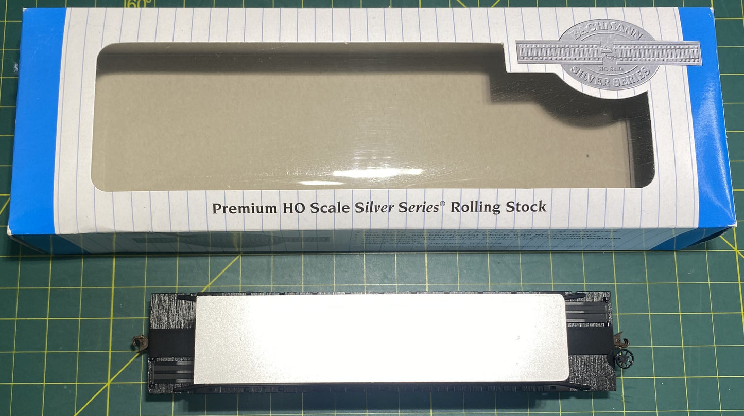 Bachmann 16704 Silver Series HO Flat Car W/Piggyback Trailer Reading