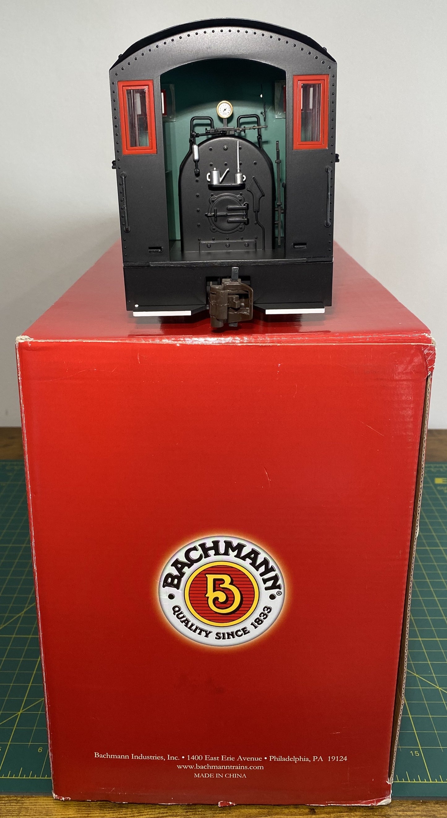 Spectrum Porter 82598 0-4-0T Side Tank Painted, Unlettered