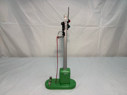 MTH 30-1075 O Gauge Green Base #151 Operating Semaphore
