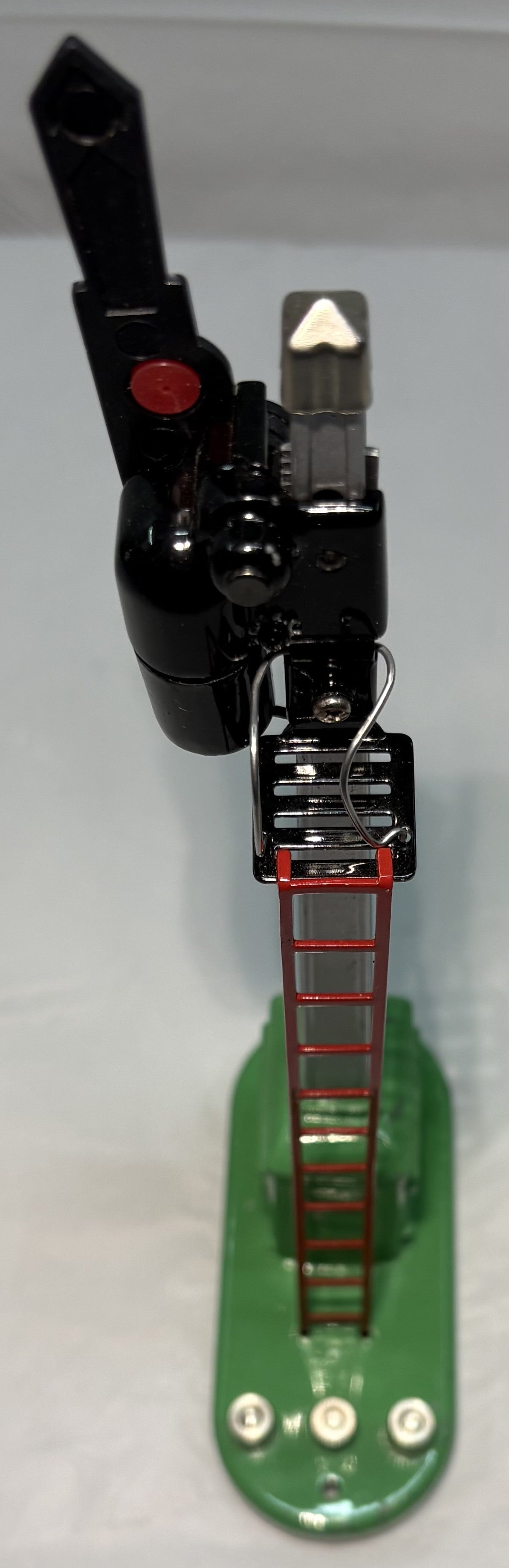 MTH 30-1075 O Gauge Green Base #151 Operating Semaphore