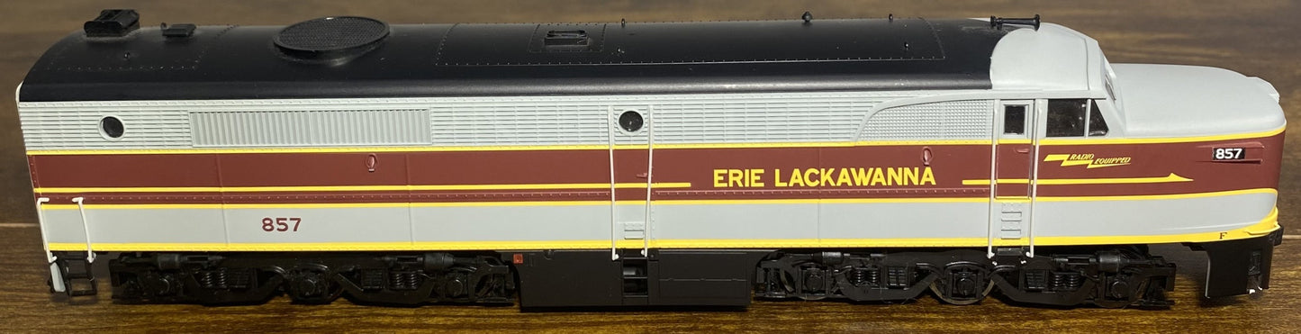 PROTO 2000 HO SCALE #21676 PA LOCOMOTIVE ERIE LACKAWANNA #857