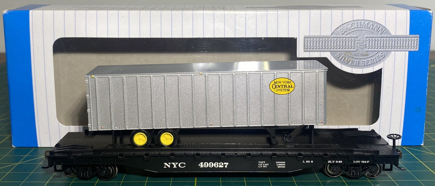 Bachmann Premium 16703 52' 6" Flatcar w/35' Piggyback Trailer NYC