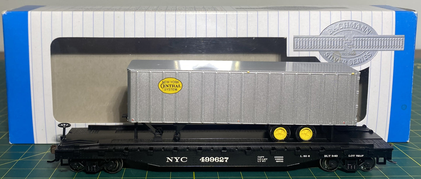 Bachmann Premium 16703 52' 6" Flatcar w/35' Piggyback Trailer NYC