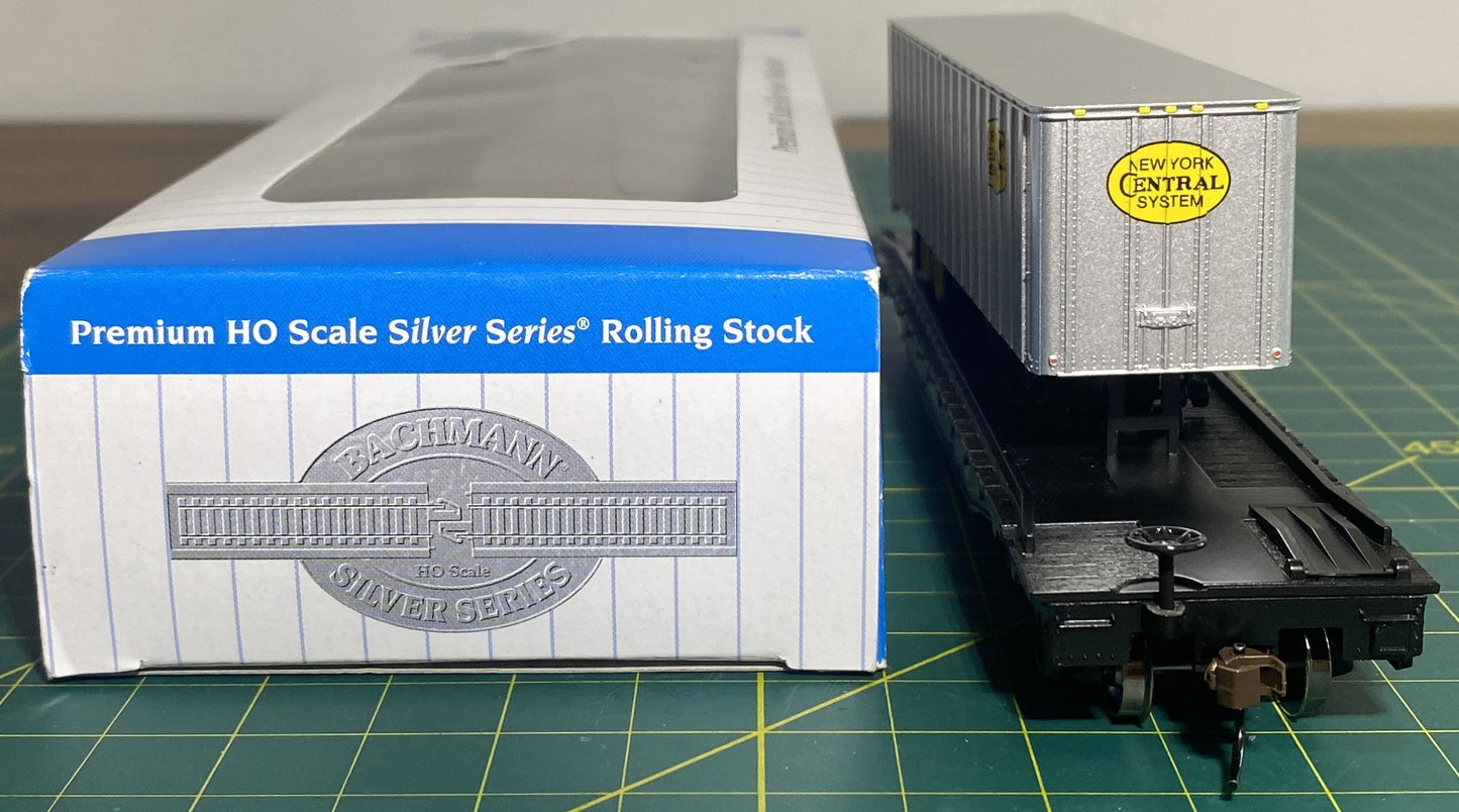 Bachmann Premium 16703 52' 6" Flatcar w/35' Piggyback Trailer NYC