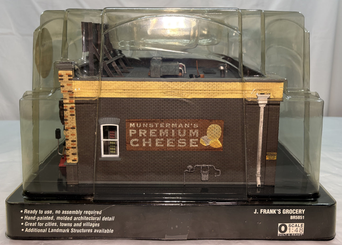 Woodland Scenics BR5851 O Gauge J. Frank's Grocery