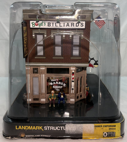 Woodland Scenics BR5847 O Gauge Corner Emporium