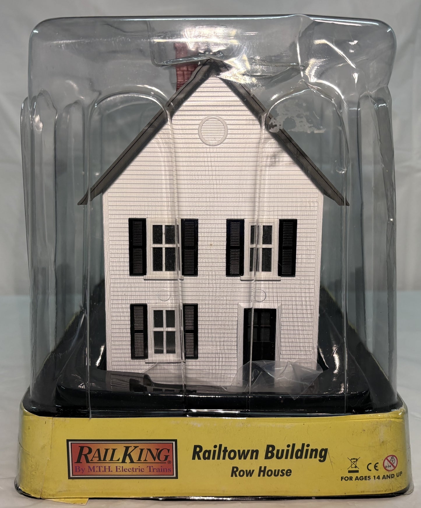 MTH 30-90338 O Gauge Light Blue & White Row House #1