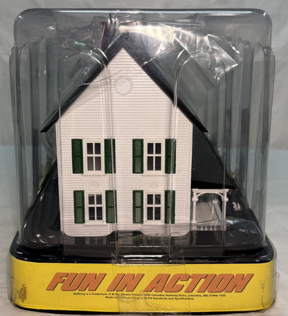 MTH 30-90331 Rail King White w/Green Shutters #4 Country House