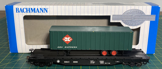 Bachmann Premium 16702 52' 6" Flatcar w/35' Piggyback Trailer B&O