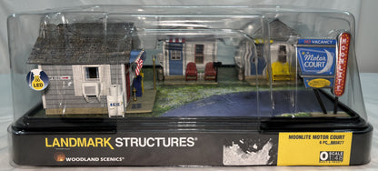 Woodland Scenics BR5877 O-Scale Moonlite Motor Court