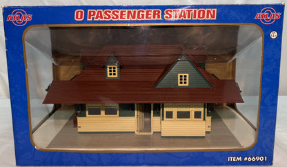 Atlas 66901 Built-Up Passenger Station