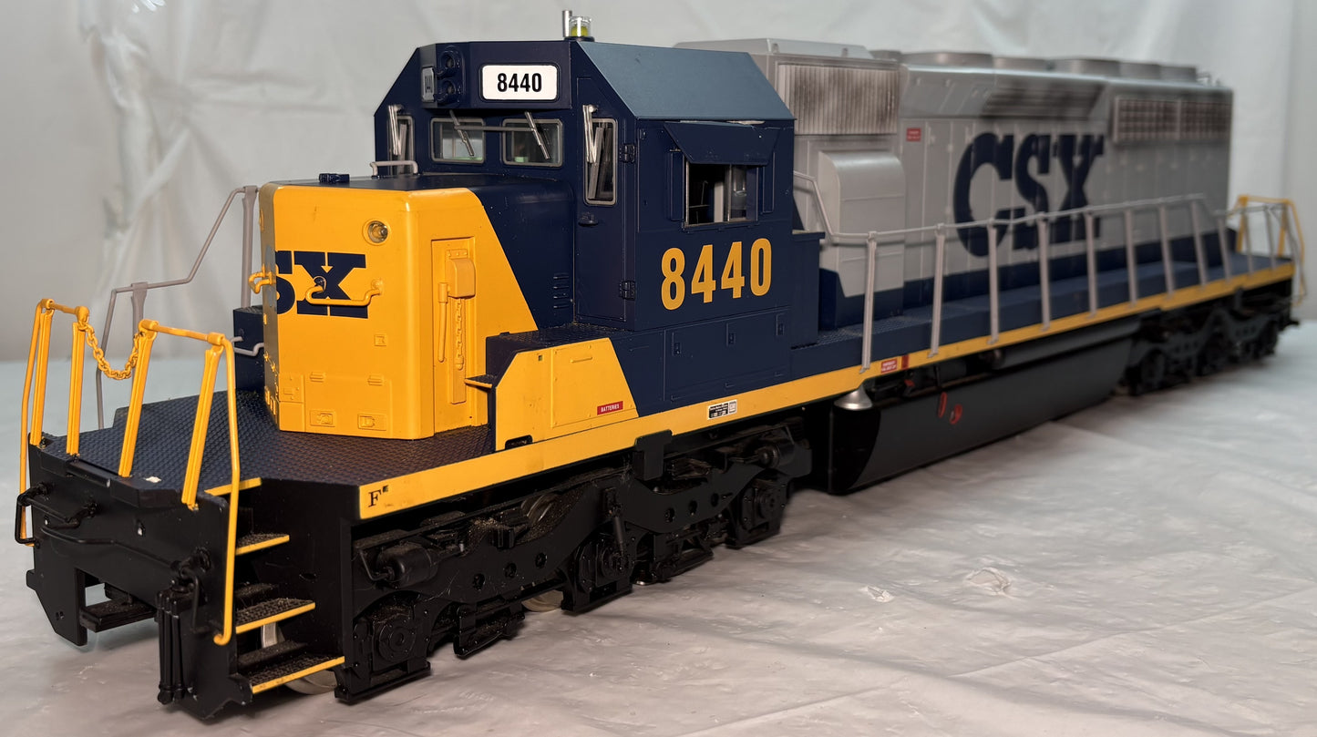 USA Trains 22304 G CSX SD40-2 Powered Diesel Locomotive 8440