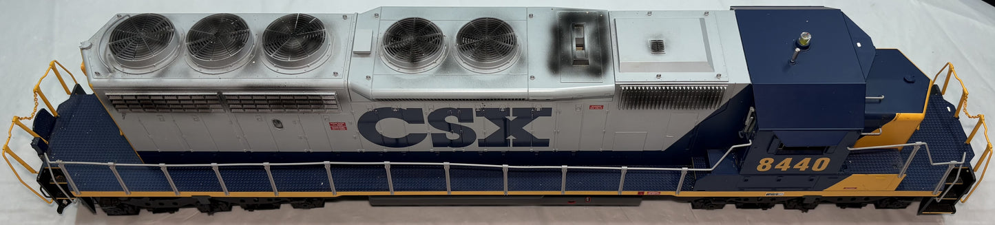 USA Trains 22304 G CSX SD40-2 Powered Diesel Locomotive 8440
