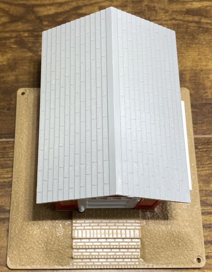 LIONEL #145-22 SWITCH STATION LIONELVILLE CONDUCTOR ASSEMBLED