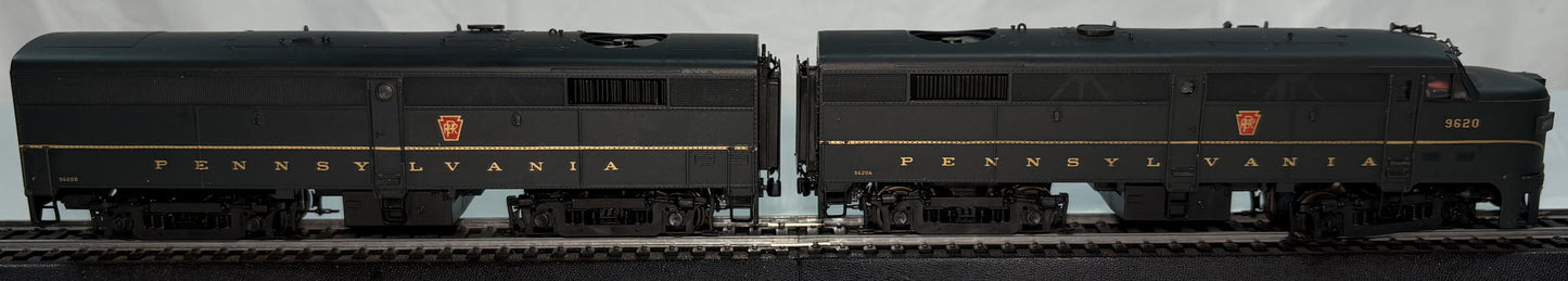 Life Like 7930 N Pennsylvania FA-2 Diesel Locomotive #9620