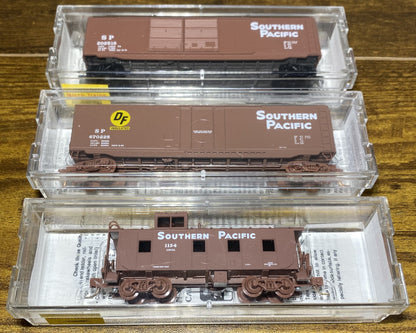 Micro-Trains Southern Pacific Box Cars #34050, 32380 and Caboose #10050