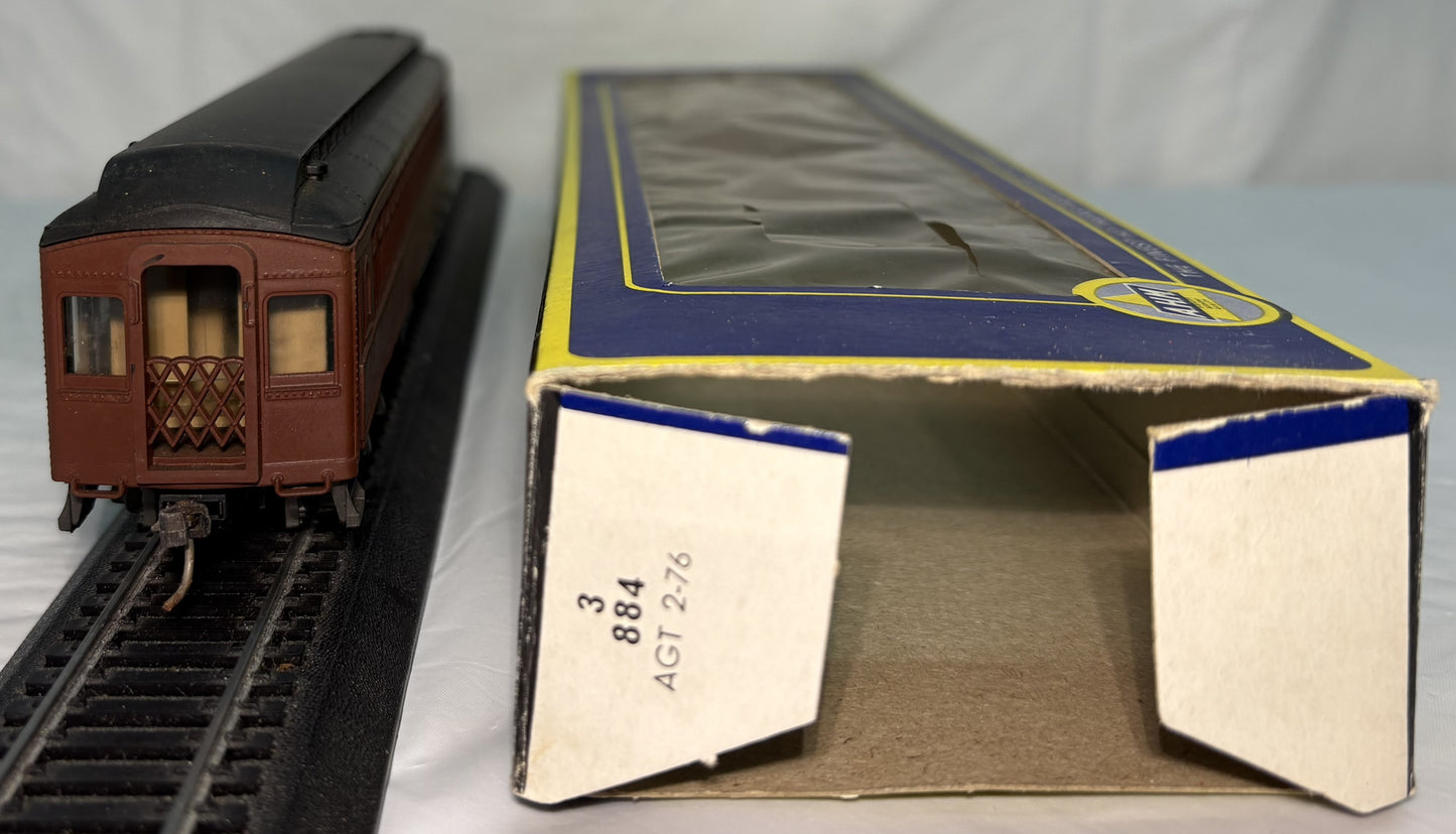 AHM/Rivarossi 3940 HO Scale Pennsylvania Passenger Car #3940