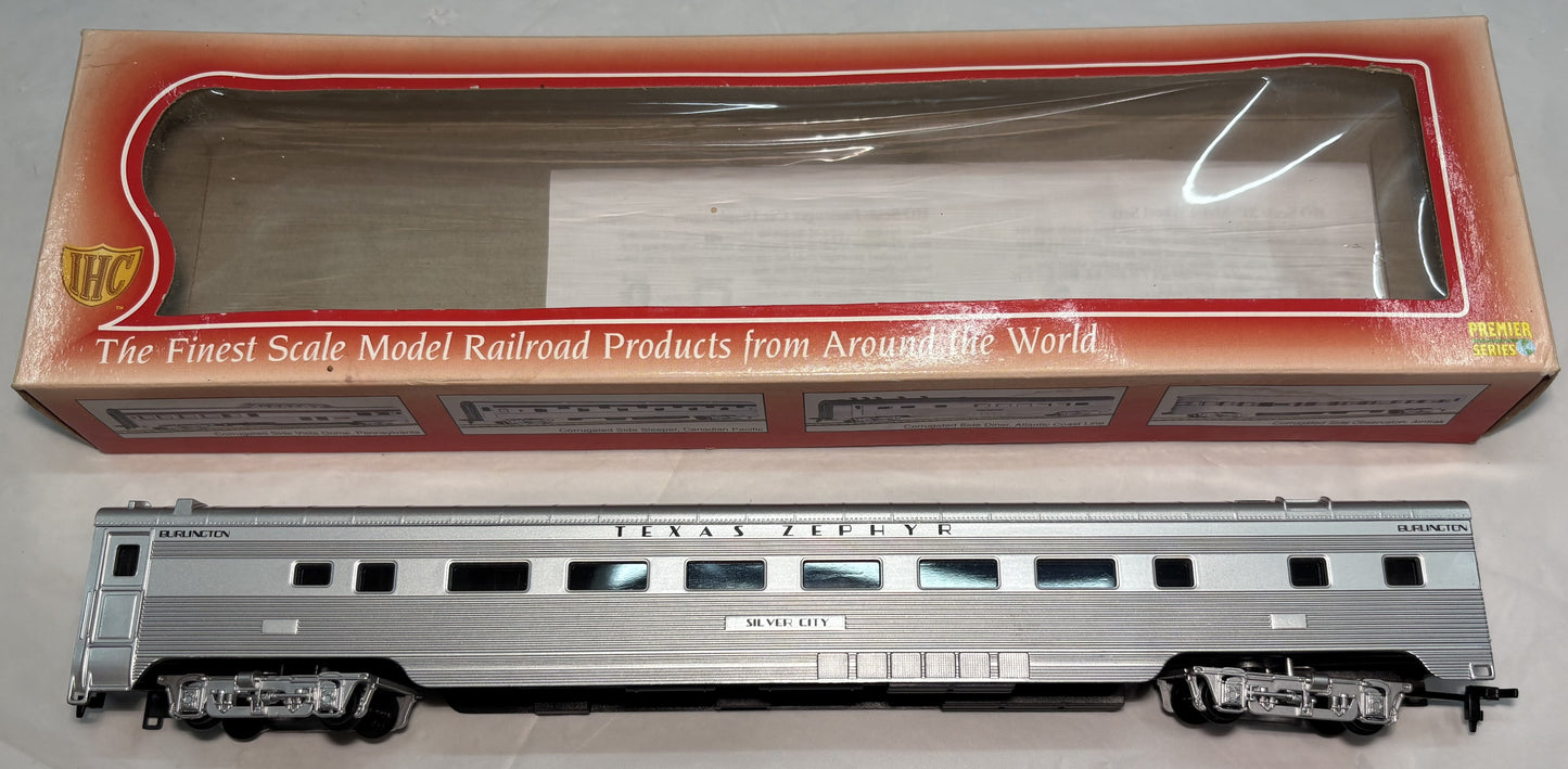 International Hobby Corp 47301 HO Scale Burlington Texas Zephyr Diner Car