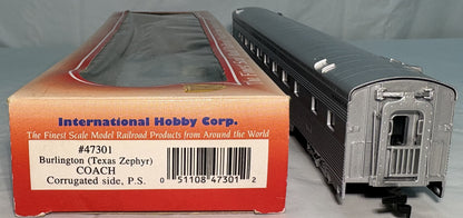 International Hobby Corp 47301 HO Scale Burlington Texas Zephyr Diner Car