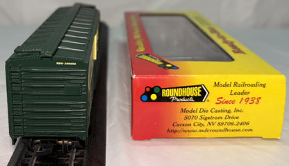 Roundhouse 20501 RTR HO 40’ AAR Superior Door Box Car Reading