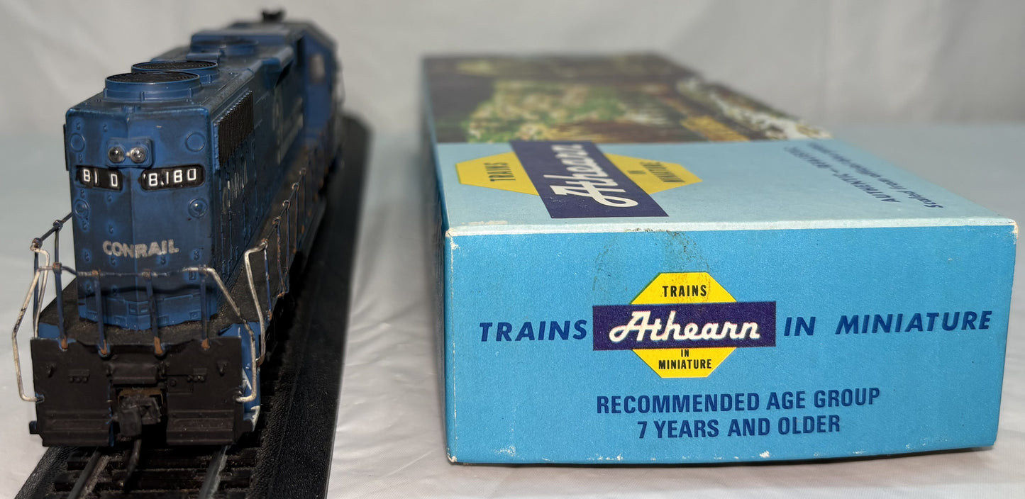 Athearn 4652 HO Conrail GP38-2 Diesel Locomotive (Dummy) #8276
