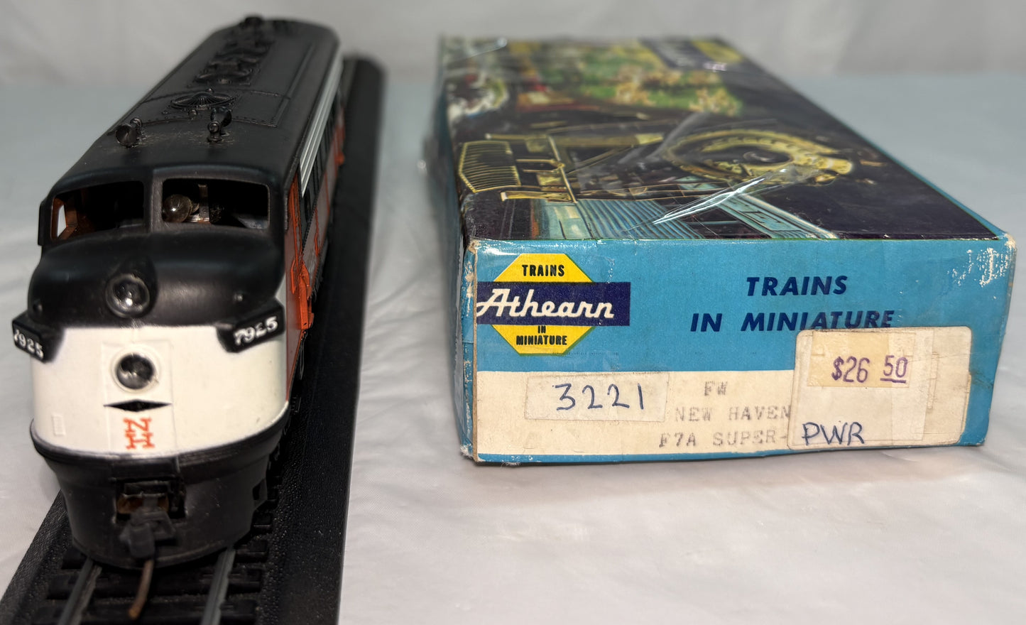 Athearn 3221 HO New Haven F7A Super Geared RTR Diesel Locomotive