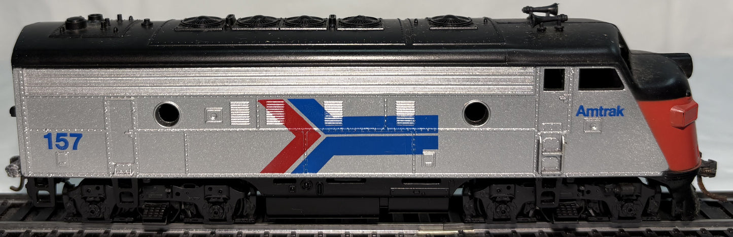 Athearn 3033 HO EMD F7A Amtrak Dummy Diesel Locomotive
