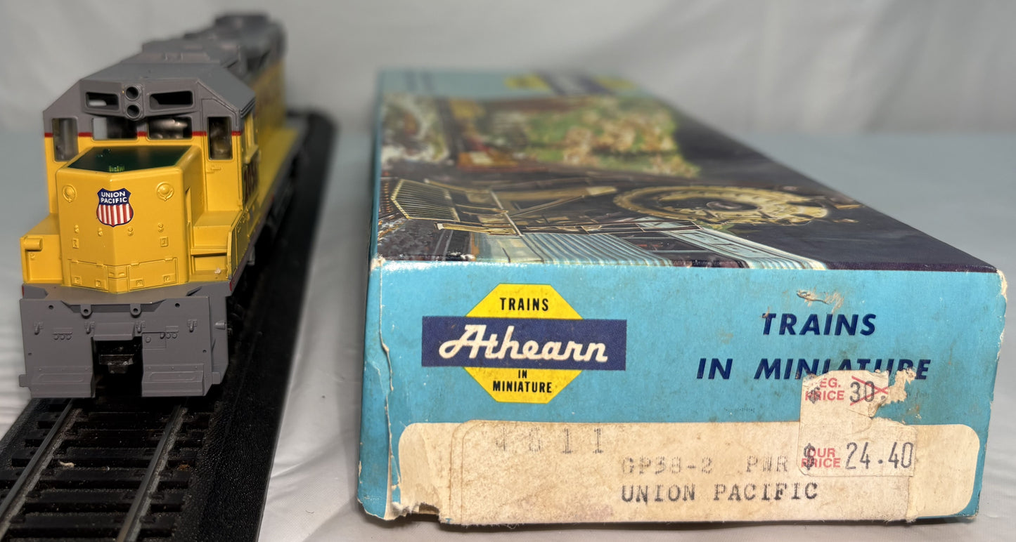 Athearn 4611 HO Union Pacific GP-38 Diesel Locomotive #2056