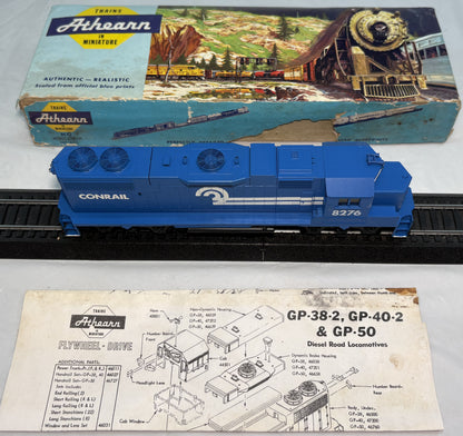 Athearn 4602 HO Scale Conrail Gp38-2 Diesel Locomotive #8276