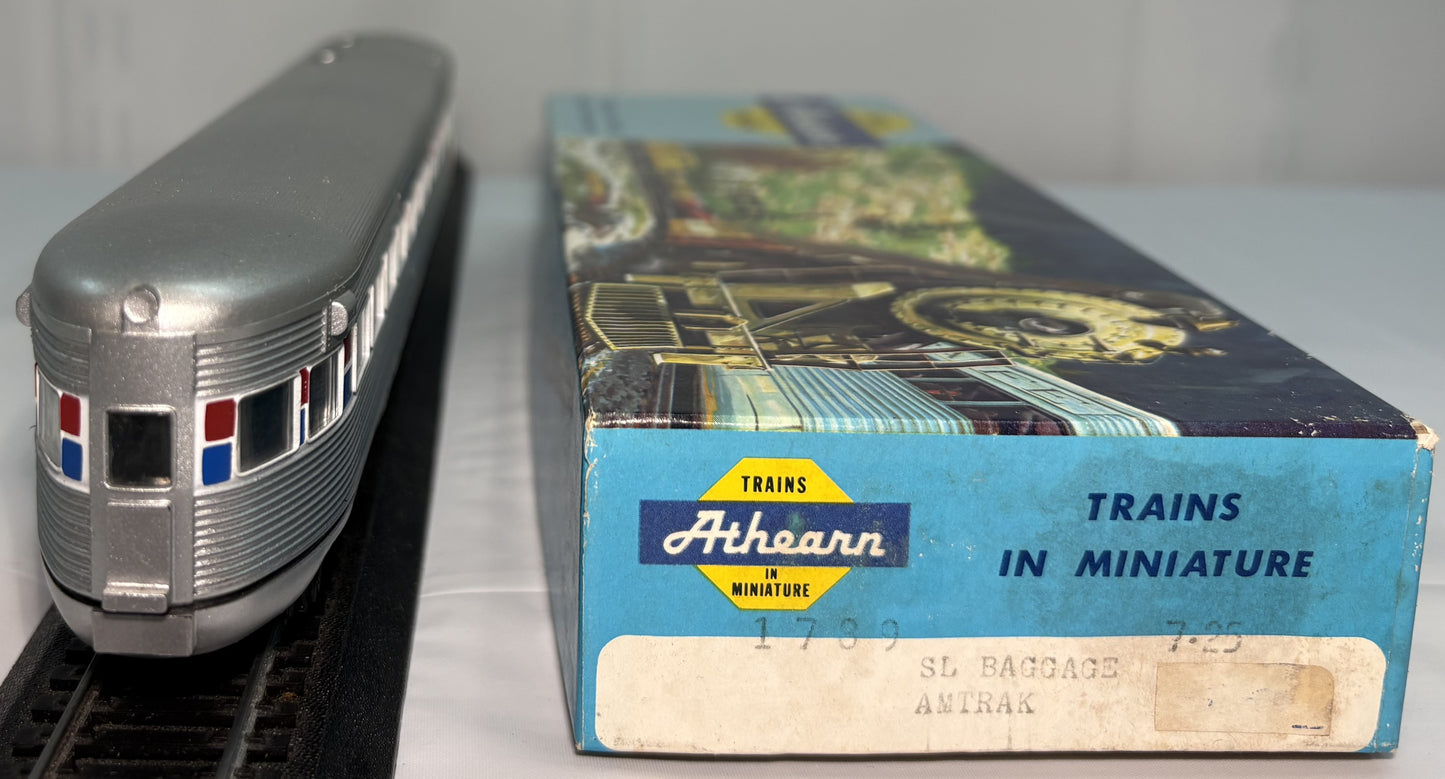 Athearn 1839 HO Scale Amtrak Streamlined Observation Car #3339